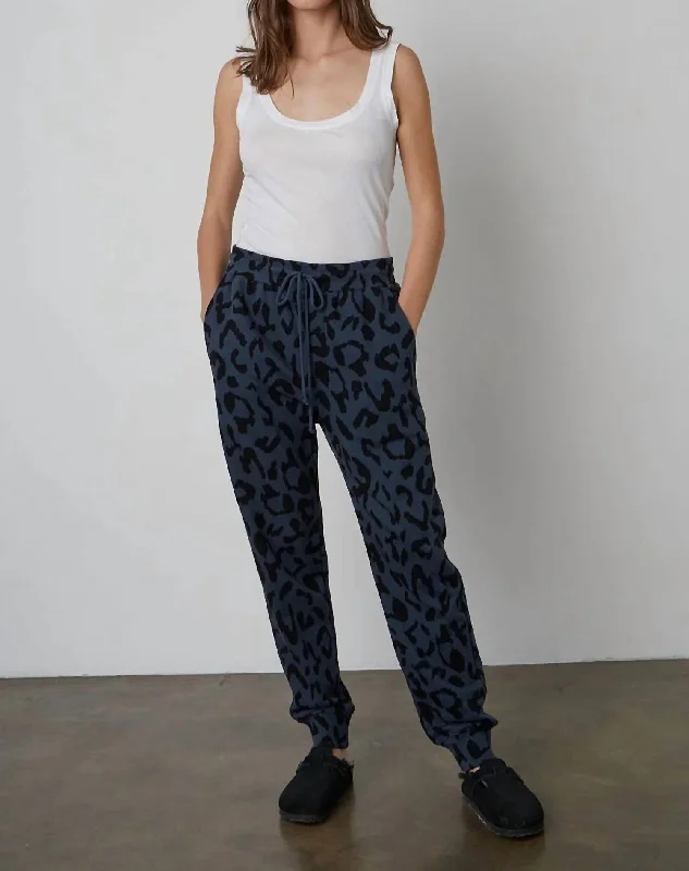 Gwen Printed Jogger In Shadow