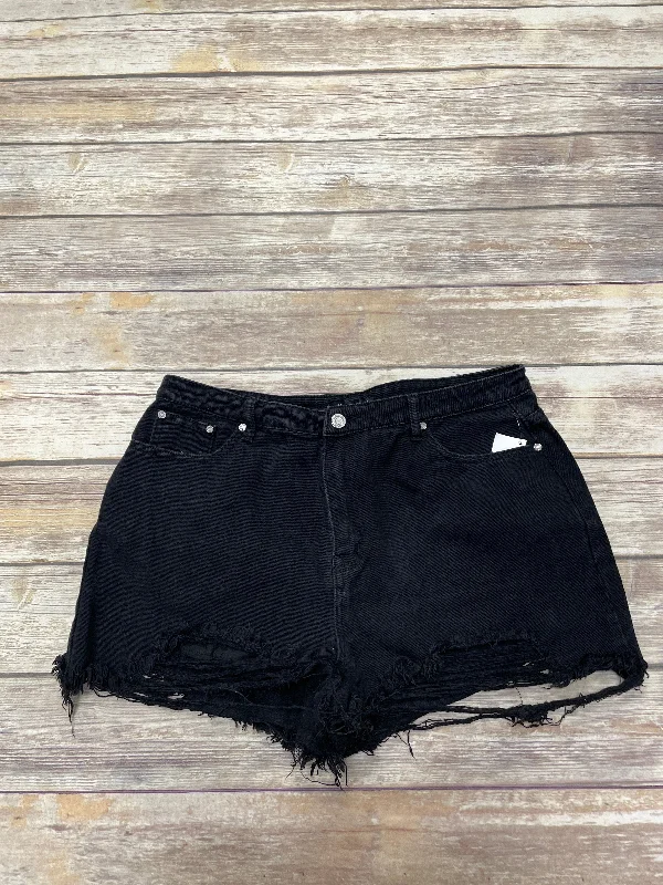 Shorts By Missguided In Black, Size: 14